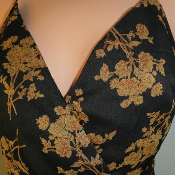 SAINTS & SECRETS - FLORAL RUFFLE MINI DRESS - SIZE 10 - Picture 8 of 9